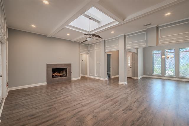 Building Photo - 2300 San Gabriel Dr
