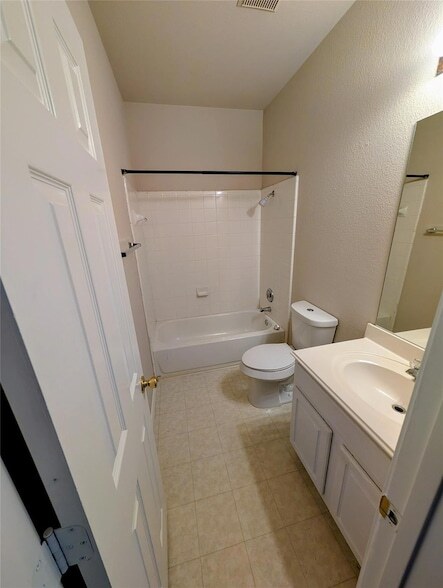 Building Photo - 3432 Winding Shore Ln