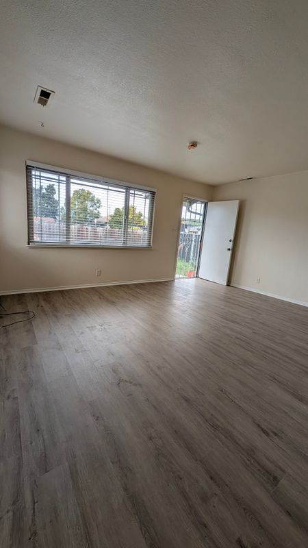 Building Photo - 950 Folsom Ave