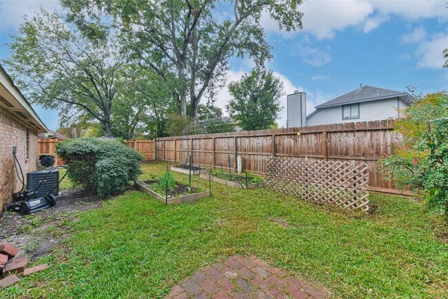 Building Photo - 10306 Wayward Wind Ln