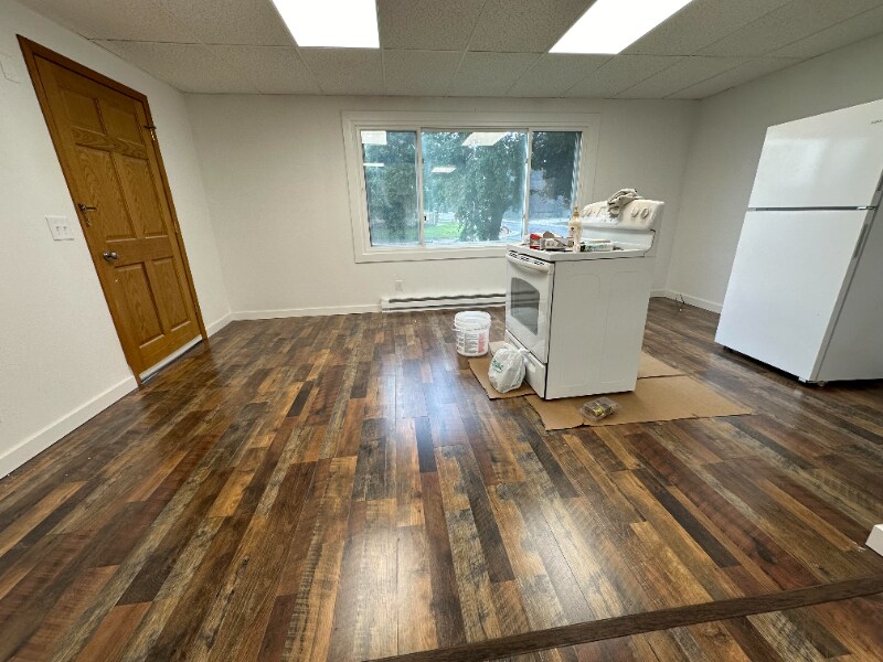 Building Photo - 124 Cherry Ave