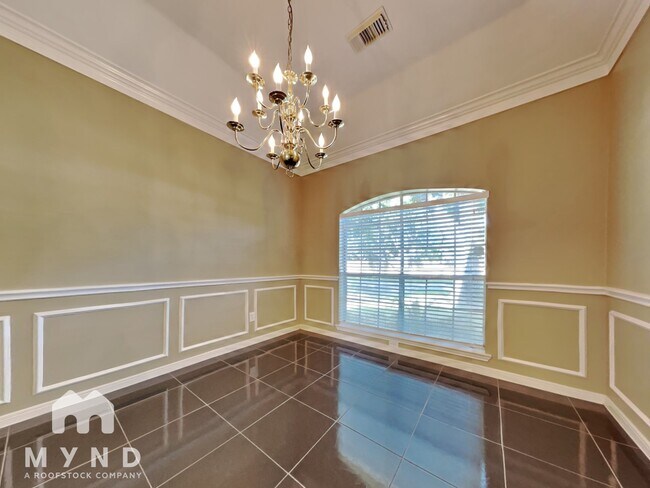 Building Photo - 2219 Garden Terrace Dr