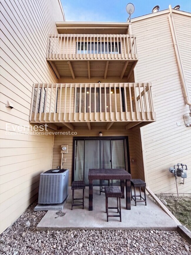 Building Photo - 254 S Oman Rd