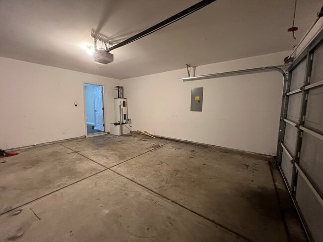 Building Photo - 1666 Mossberg Dr
