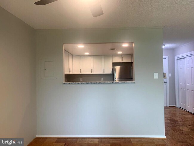 Building Photo - 5353 Columbia Pike