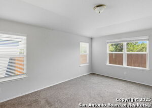 Building Photo - 221 Savage St