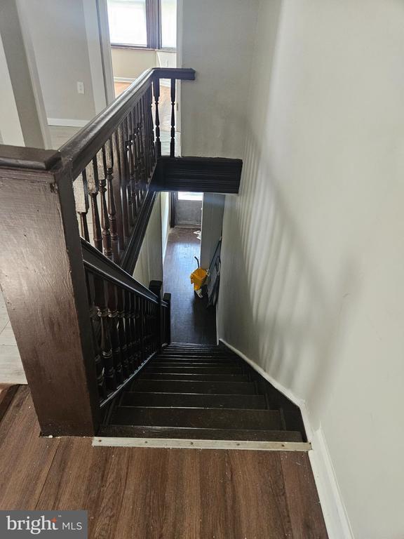 Building Photo - 5325 Webster St