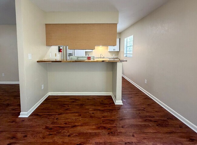 Building Photo - Move-in Ready Recently Updated 4BR/2BA House in Alachua! *Approved Application*