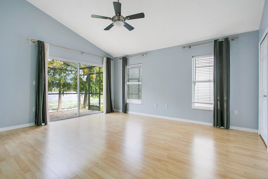 Building Photo - 3030 Tall Timber Dr