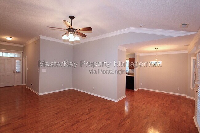 Building Photo - 309 Hallwood Ct