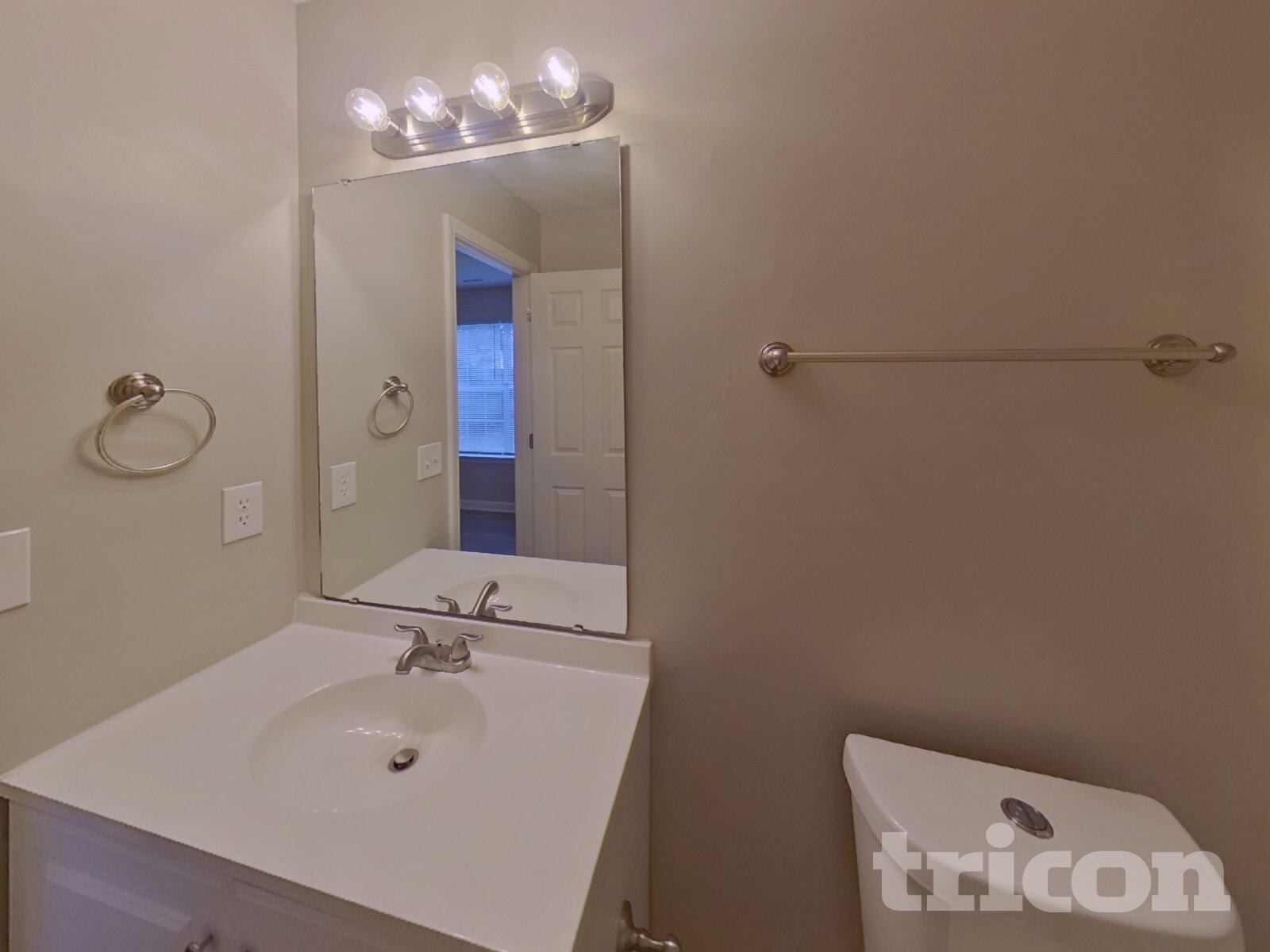 Building Photo - 1207 Larkspur Dr