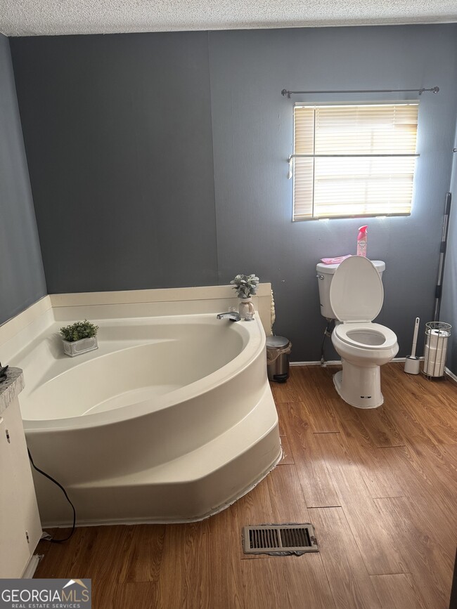 Building Photo - 521 Bay Creek Crossing