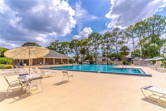 Building Photo - 6007 Scotchwood Glen