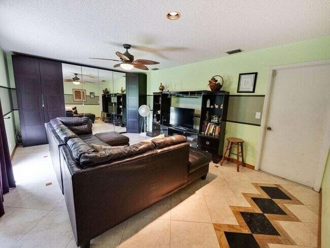 Building Photo - 6088 Plains Dr