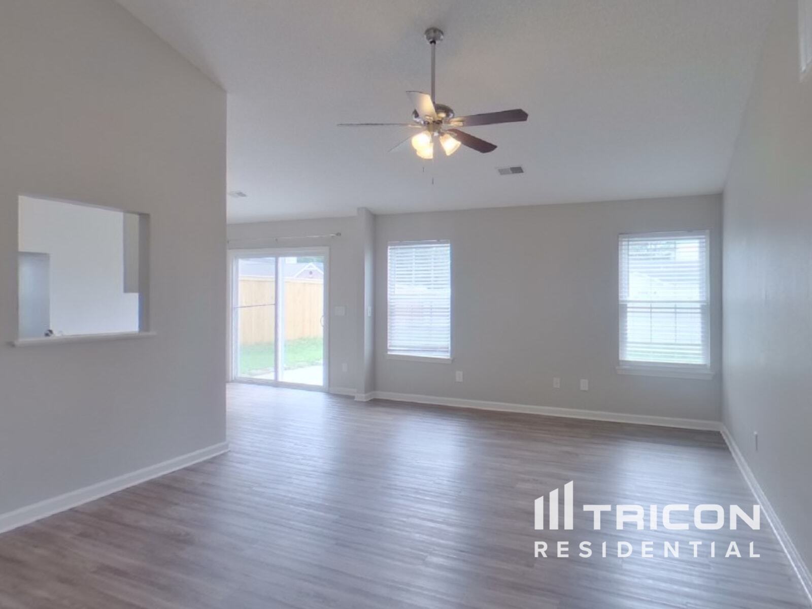 Building Photo - 133 Crimson Oak Dr