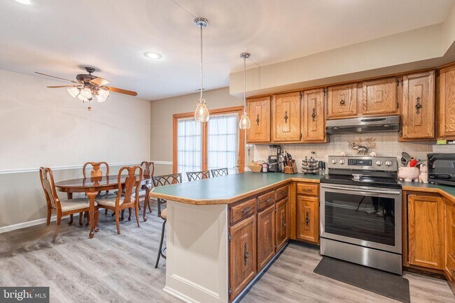 Building Photo - 3473 E Gate Pl