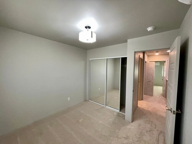 Building Photo - Home for Rent in Hoopili (Lehua) 4 BED/2.5 BATH + Garage!