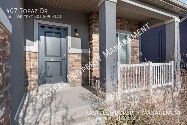 Building Photo - 407 Topaz Dr