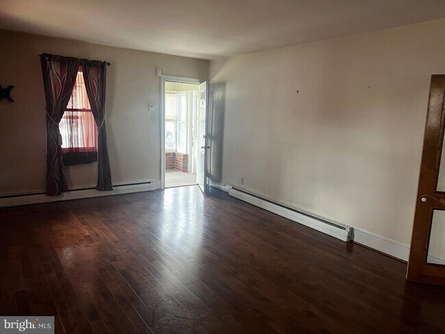 Building Photo - 125 Tilton St