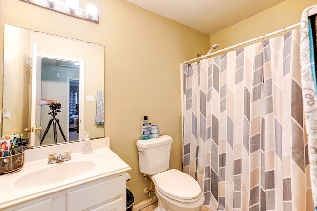 Building Photo - 21030 Kenna Cove Ln