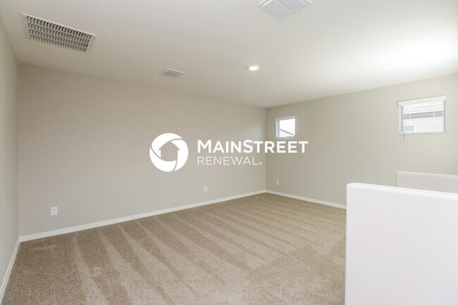 Building Photo - 4 Bedroom Pet-Friendly Home in Phoenix, AZ with Main Street Renewal
