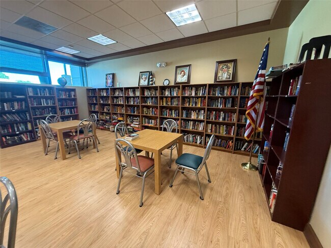 Building Photo - 7600 NW 4th Pl