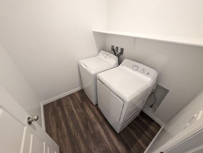 Building Photo - 2932 Moulin Hts St