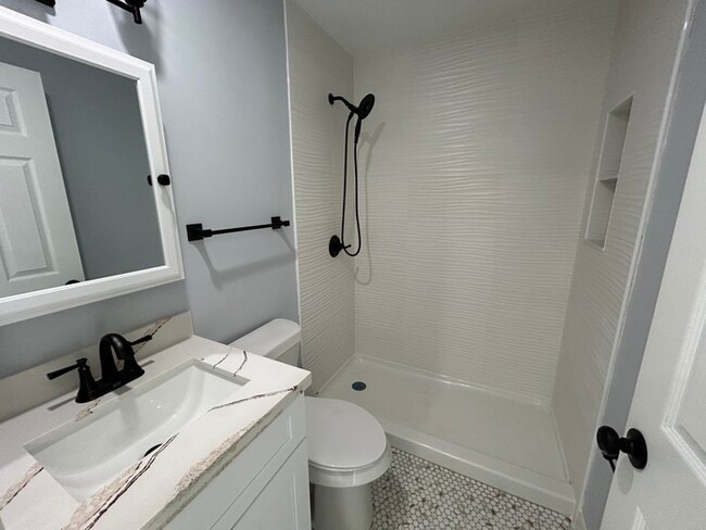 Building Photo - SE Cape Coral Duplex Unit