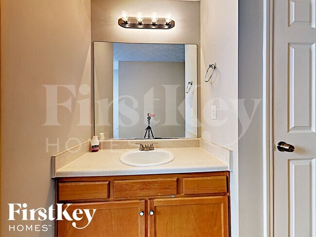 Building Photo - 7141 Crystal Creek Pl