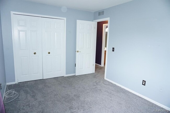 Building Photo - 35431 Hickory Woods Dr