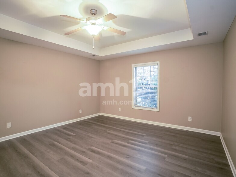 Building Photo - 720 Arrowfield Dr