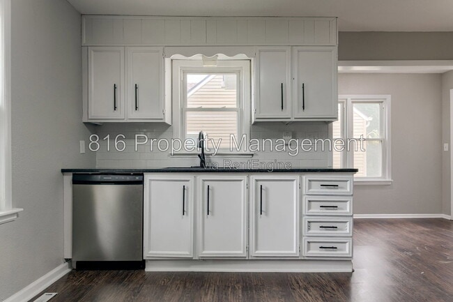 Building Photo - 429 NE 87th St