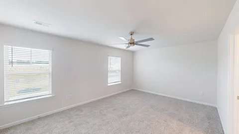 Building Photo - 118 McLauren Pl