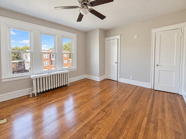 Building Photo - 2112 N 57th St