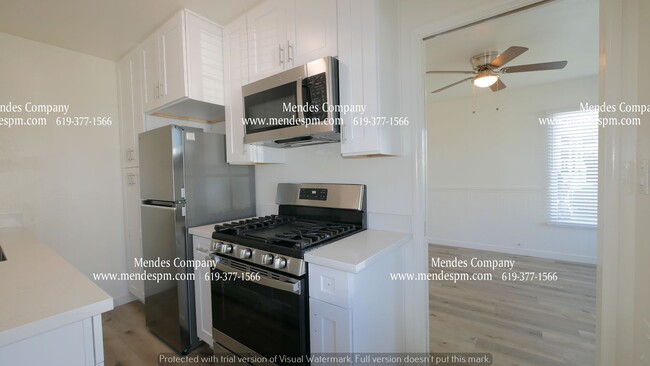 Building Photo - Recently Remodeled 1 bed / 1 bath Apartmen...