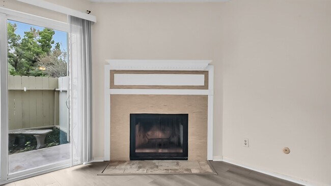 Building Photo - 2120 El Paseo St