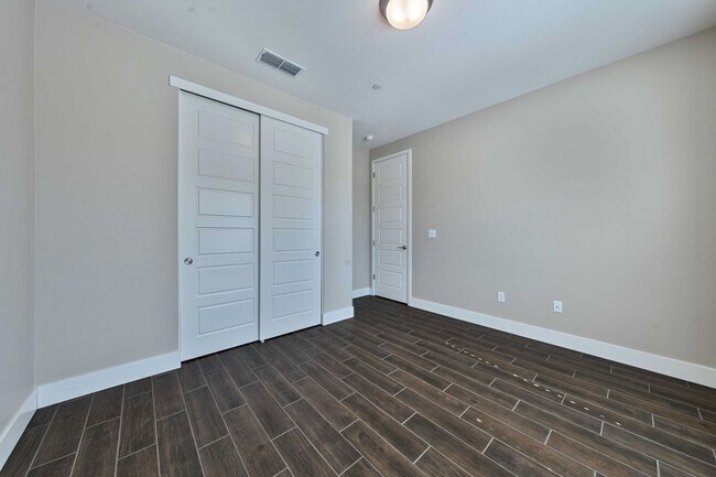 Building Photo - Folsom Ranch Gem – Newer 3BR Single-Story ...