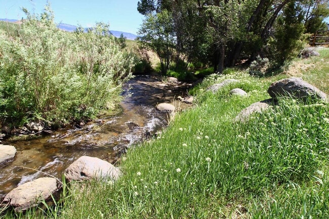 Building Photo - 783 MT-2