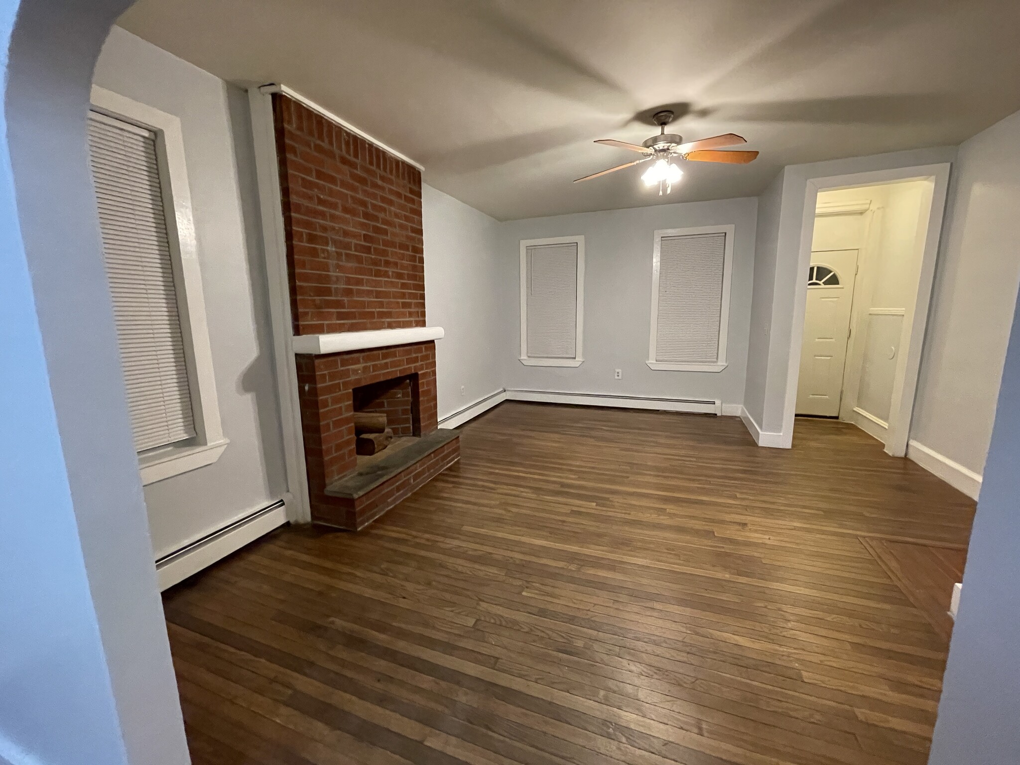 Building Photo - 563 Buttonwood St
