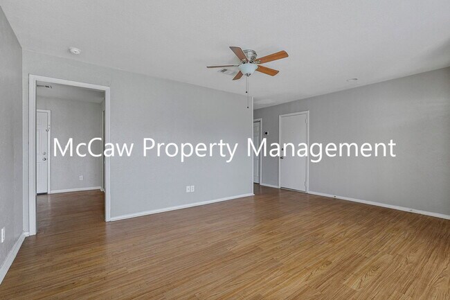 Building Photo - 1414 White Way
