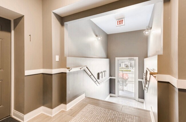 Building Photo - 4514 S Calumet Ave