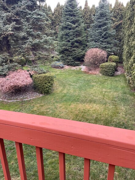 Building Photo - 711 11th St NE