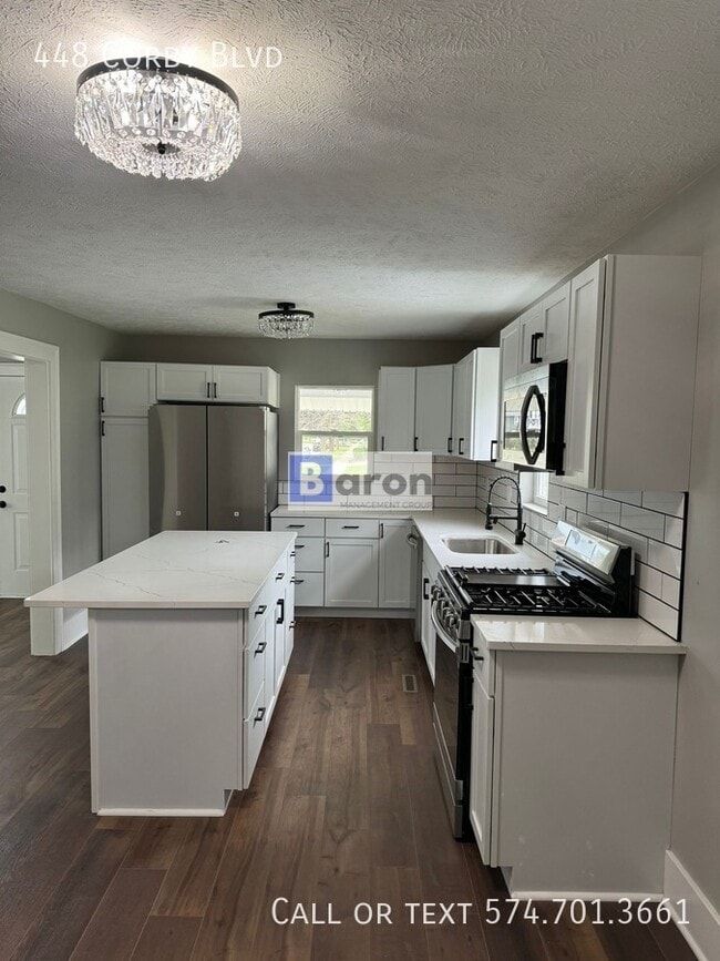 Building Photo - 448 Corby Blvd