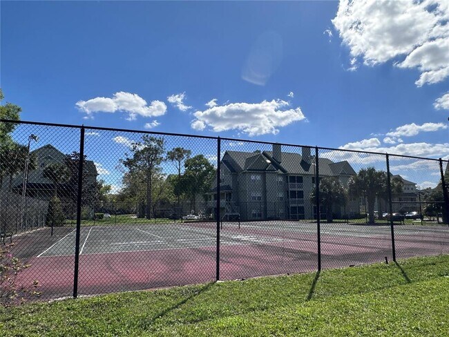 Building Photo - 6064 Westgate Dr