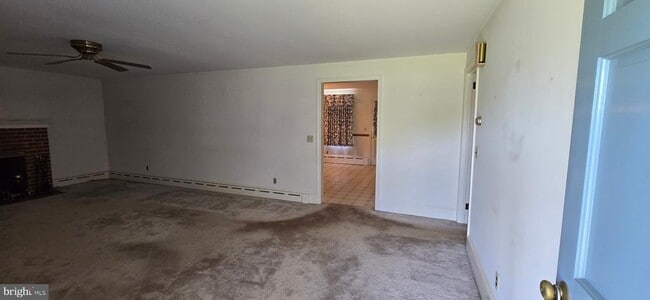 Building Photo - 604 Morwood Rd