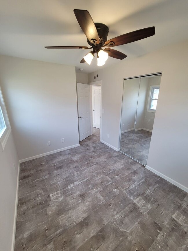 Building Photo - 3 Bedroom, 2 Bath Single Family Home in Camanche, IA