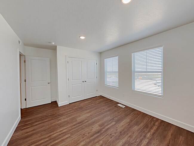 Building Photo - 6067 W Copperhawk Drive