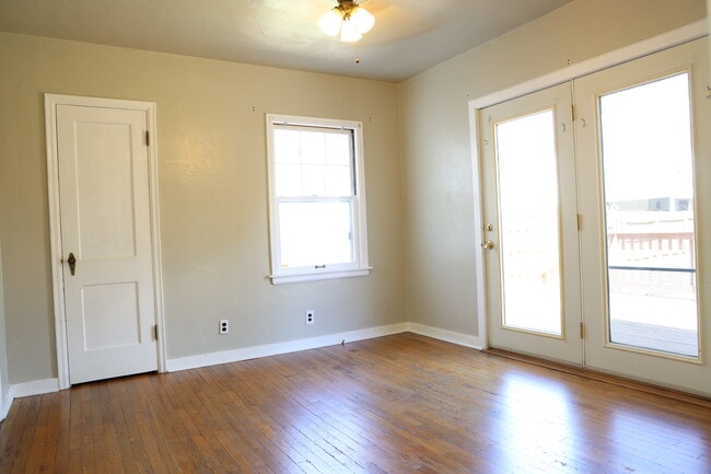 Building Photo - 1602 N Olive St