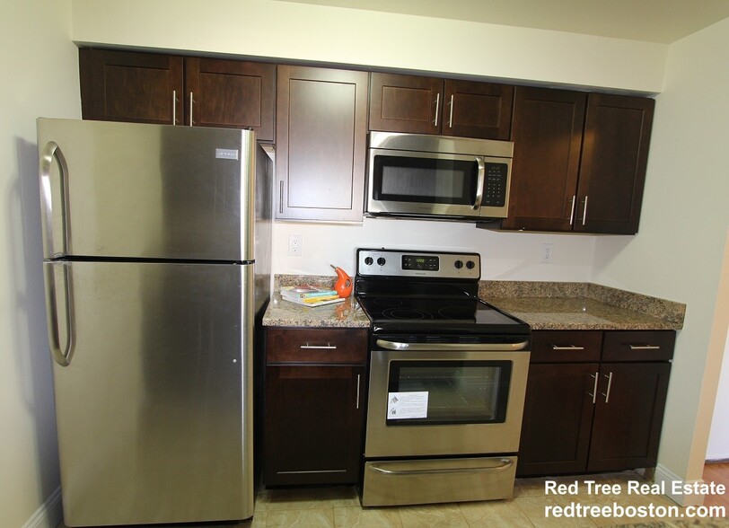 Building Photo - 801 Tremont St