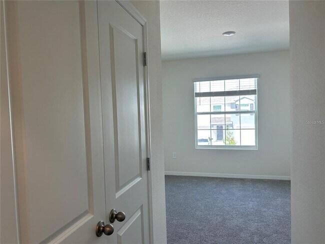 Building Photo - 17550 Crescent Moon Lp